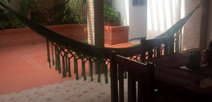 Casa En Barrio Las Flores