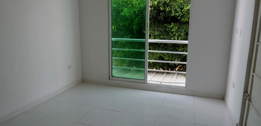 CASA CONJUNTO CERRADO SANTILLANA